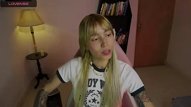 Saucy Jenn online show from 02.07.26