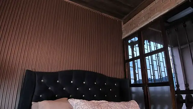 JuliaDawson  online show from 03.26.26