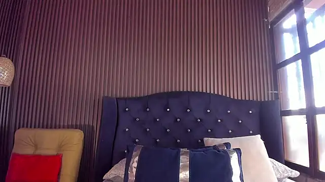 JuliaDawson  online show from 07.27.26