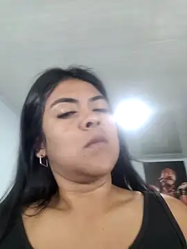 Hannah-grace online show from 02.25.25