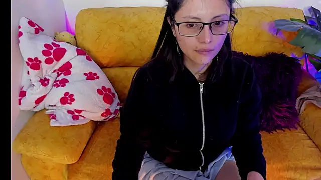 Snapshot of Kyomi_chang chatting on 04.25.26 Kyomi chang online show from 04.25.26