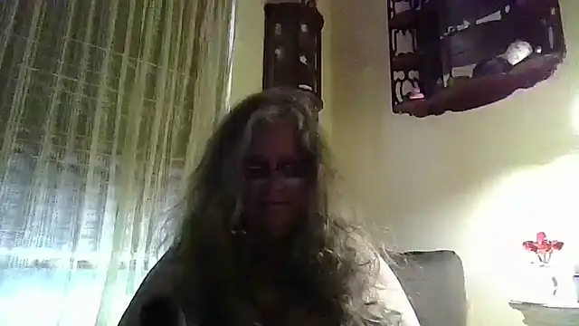 Snapshot of DestineeLoverGirl chatting on 07.30.26 DestineeLoverGirl online show from 07.30.26