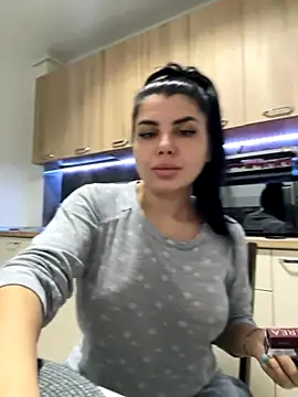 Snapshot of Scarlett-Dream chatting on 12.03.25 Scarlett-Dream online show from 12.03.25