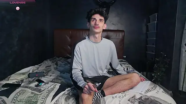 Snapshot of DanielCrush1 chatting on 02.09.26 DanielCrush1 online show from 02.09.26