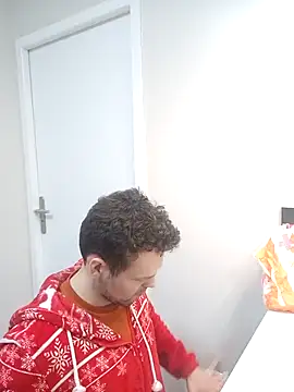 Snapshot of antoinepassion chatting on 02.23.25 antoinepassion online show from 02.23.25