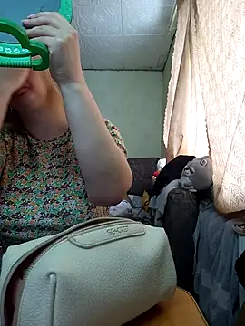 Snapshot of BustyBlond chatting on 02.28.26 BustyBlond online show from 02.28.26