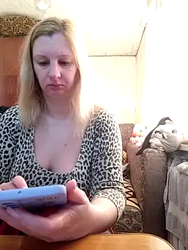 Snapshot of BustyBlond chatting on 03.05.26 BustyBlond online show from 03.05.26