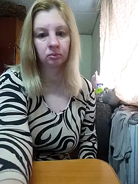 Snapshot of BustyBlond chatting on 03.19.26 BustyBlond online show from 03.19.26