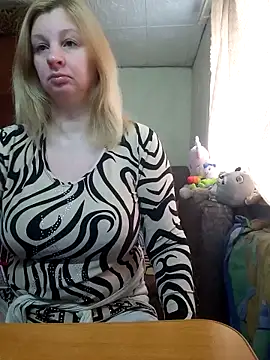 Snapshot of BustyBlond chatting on 03.21.26 BustyBlond online show from 03.21.26