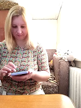 Snapshot of BustyBlond chatting on 03.23.26 BustyBlond online show from 03.23.26