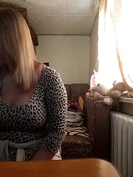 Snapshot of BustyBlond chatting on 04.07.26 BustyBlond online show from 04.07.26