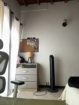 GabriSaenz online show from 04.25.26