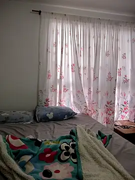 Snapshot of SAT--SU_U chatting on 12.01.25 SAT--SU U online show from 12.01.25