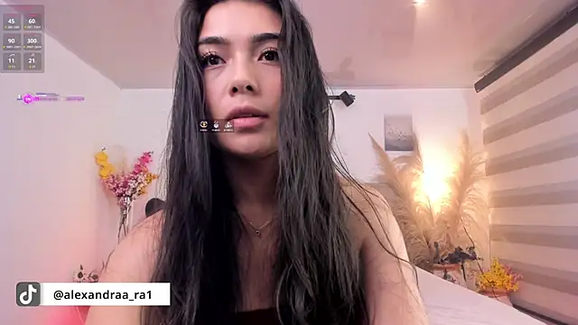 Alexandra ra online show from 02.17.25