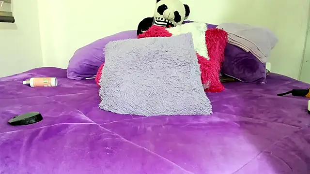 Emiily 88 online show from 02.18.25