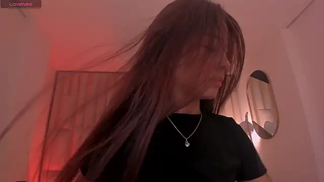 Snapshot of ErikaBenz_ chatting on 06.19.26 ErikaBenz online show from 06.19.26