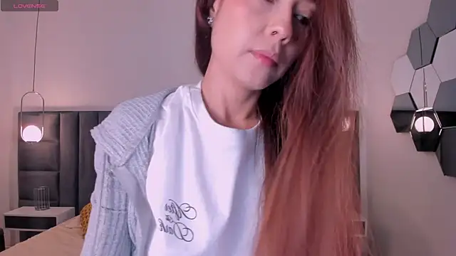 Snapshot of ErikaBenz_ chatting on 07.08.26 ErikaBenz online show from 07.08.26