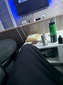 Snapshot of Furdale chatting on 09.11.25 Furdale online show from 09.11.25