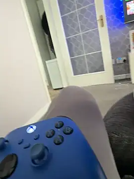 Snapshot of Furdale chatting on 09.26.25 Furdale online show from 09.26.25