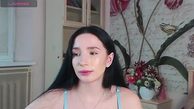 AliciaBow online show from 02.02.25