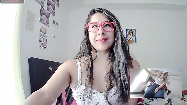 Snapshot of malishka18 chatting on 02.14.25 malishka18 online show from 02.14.25