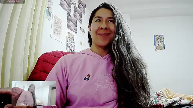 Snapshot of malishka18 chatting on 02.27.25 malishka18 online show from 02.27.25