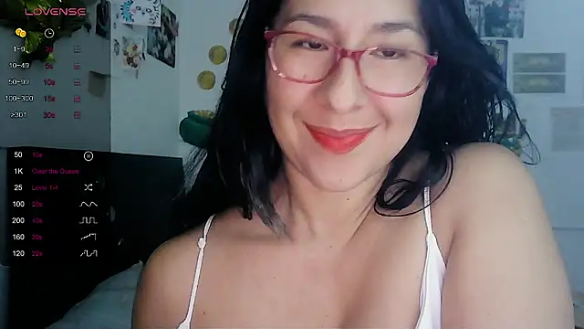 Snapshot of malishka18 chatting on 07.27.26 malishka18 online show from 07.27.26