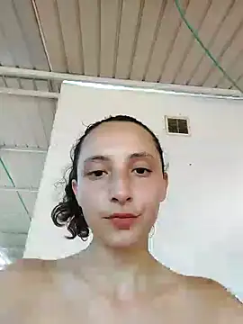 Snapshot of _Laary chatting on 12.31.24  Laary online show from 12.31.24