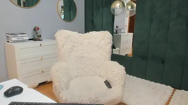 ElisaBaxter online show from 02.03.26