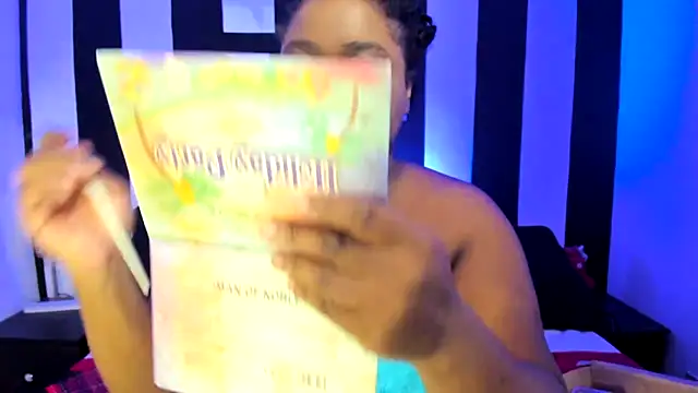 Snapshot of YeminaLeman chatting on 03.14.25 YeminaLeman online show from 03.14.25