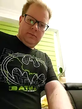 Snapshot of AnnualSunrise chatting on 12.09.24 AnnualSunrise online show from 12.09.24