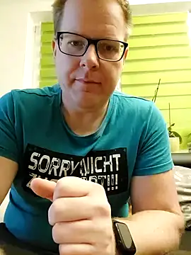 Snapshot of AnnualSunrise chatting on 12.10.24 AnnualSunrise online show from 12.10.24