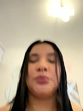 Snapshot of ValleryParker chatting on 05.07.26 ValleryParker online show from 05.07.26