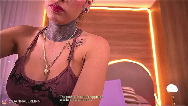 danna berlin  online show from 02.06.26