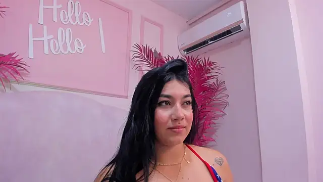 Natasharuso online show from 02.19.25