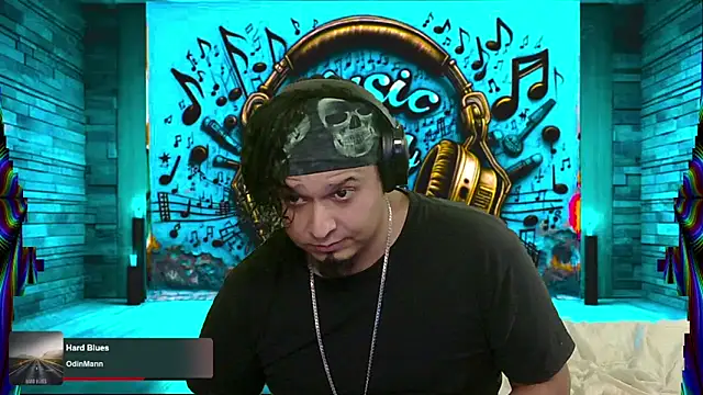 Snapshot of chino_roz chatting on 03.12.25 chino roz online show from 03.12.25