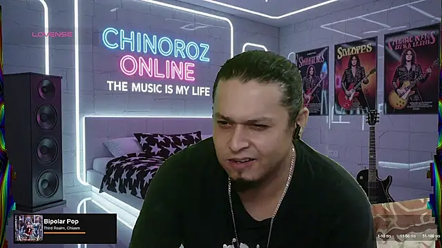 Snapshot of chino_roz chatting on 09.10.25 chino roz online show from 09.10.25