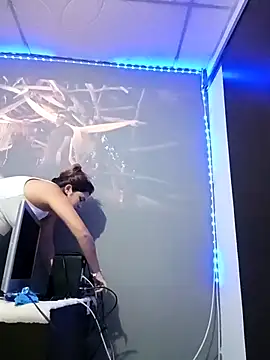 Snapshot of Latina_sexy1 chatting on 11.19.25 Latina sexy1 online show from 11.19.25