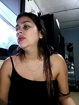 Snapshot of Latina_sexy1 chatting on 02.13.26 Latina sexy1 online show from 02.13.26