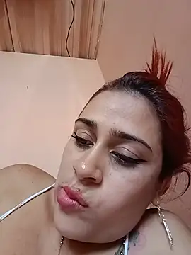 Snapshot of Latina_sexy1 chatting on 06.27.26 Latina sexy1 online show from 06.27.26