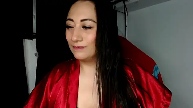 Snapshot of carolinalovee_ chatting on 01.21.25 carolinalovee online show from 01.21.25