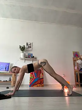 LeyaJohnson online show from 06.16.26