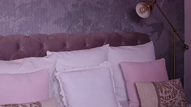 AngelaFay online show from 02.04.26