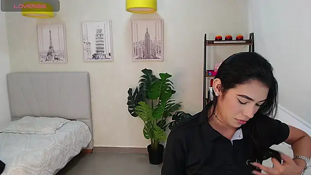 Sassy--Girl online show from 03.18.25