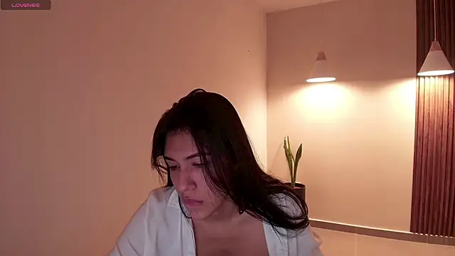 Sassy--Girl online show from 02.28.26