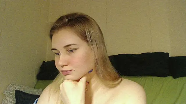 mmmPinUpGirl online show from 01.10.26