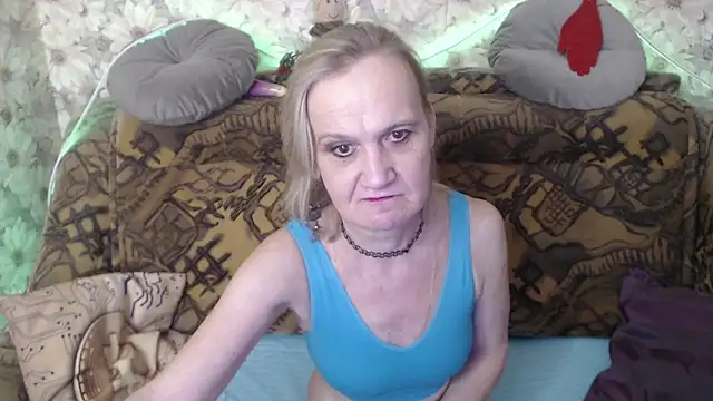 MissBekker online show from 02.26.25