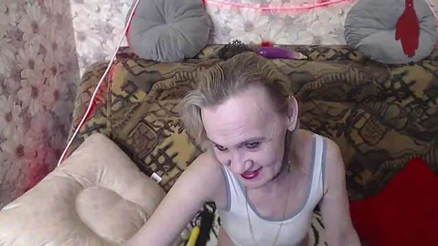 MissBekker online show from 03.18.25