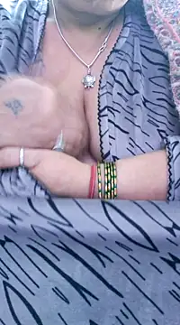 Snapshot of Kavya_XX chatting on 12.21.24 Kavya XX online show from 12.21.24