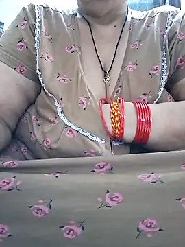 Snapshot of Kavya_XX chatting on 10.05.25 Kavya XX online show from 10.05.25